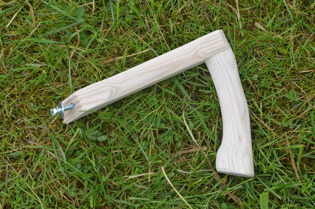 Replacement right grip for Fux scythe snath