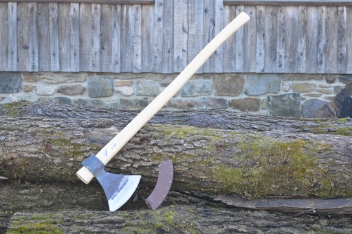 307 Trento 900g axe with leather sheath